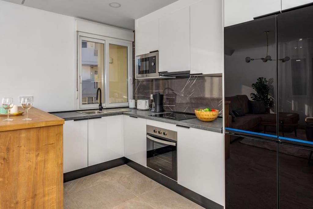 Leilighet Downtownescape Modern Elegance *